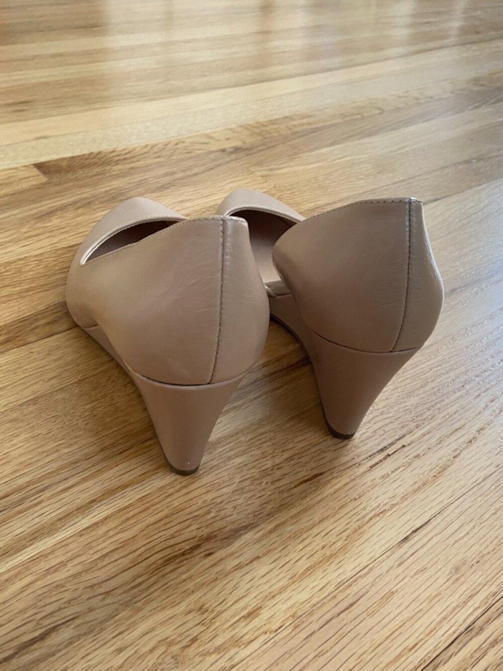 Franco Sarto Beige Leather D'Orsay Wedge Pumps - Size 6.5 - Picture 9 of 11